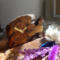ساعت روستیک رومیزی متریال چوب خوش نقش زیتون جنگلی موتورتایوان